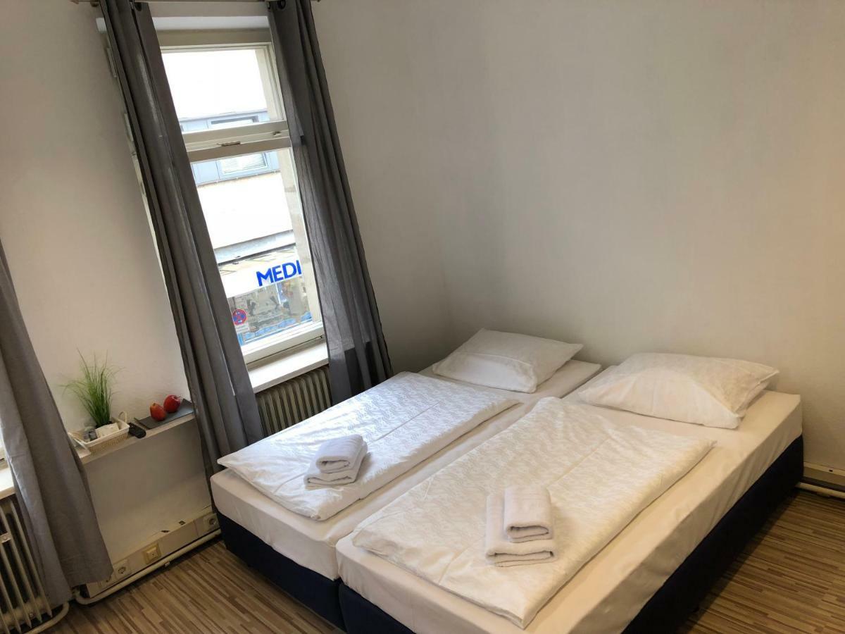 Downtown City - Privaterooms Fürth Zewnętrze zdjęcie